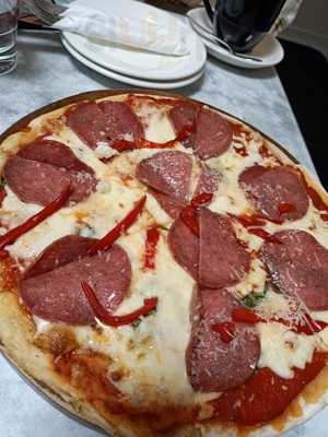 Plaza Pizzeria & Cafe