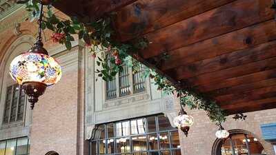 Platform 8 - Restaurant & Bar