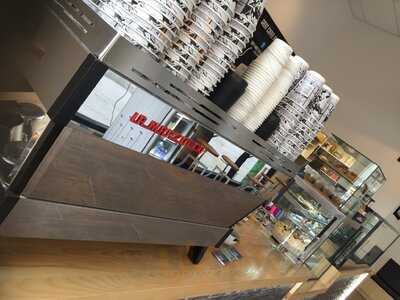 Great Coffee Fast + Fresh Salads