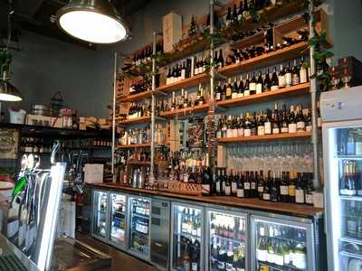 Vikki Lane Bar & Kitchen