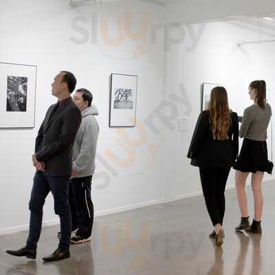 Metro Cafe And Metro Gallery