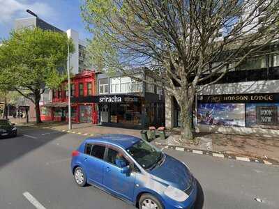 Metro Cafe And Metro Gallery