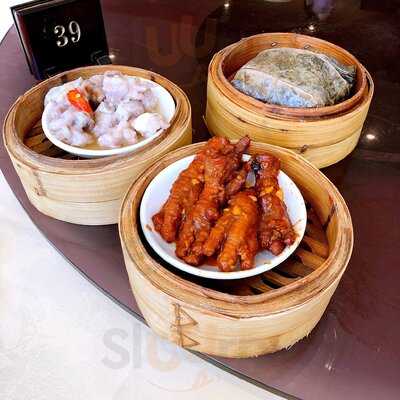 Grand Park Seafood Restaurant