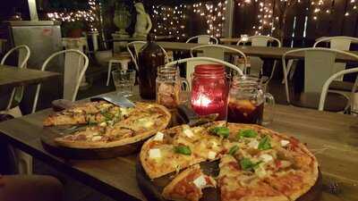 Papa's Italian Eatery