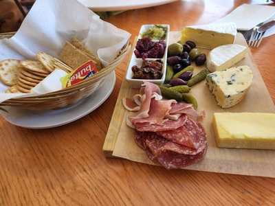 Puhoi Valley Cafe And Cheese Store