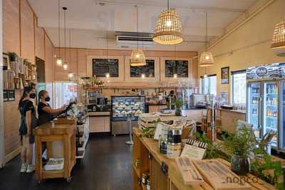 Puhoi Valley Cafe And Cheese Store