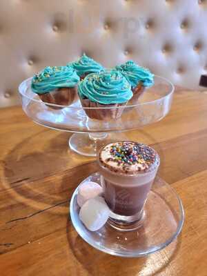 The Delicious Food Store