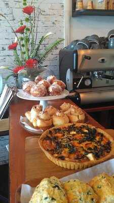 Rockys Restaurant & Cafe