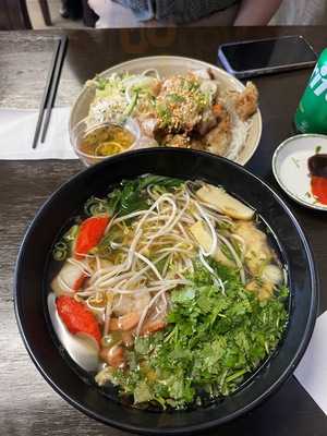 Pho Bien Vietnamese Reataurant
