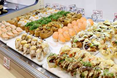 Kazu Sushi & Noodle James Cook