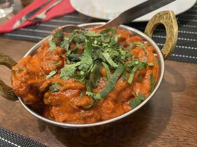 Everest Indian Restaurant