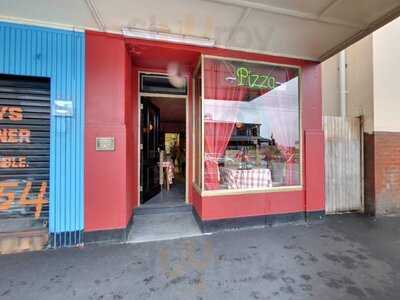 Piccolo Italian Pizzeria