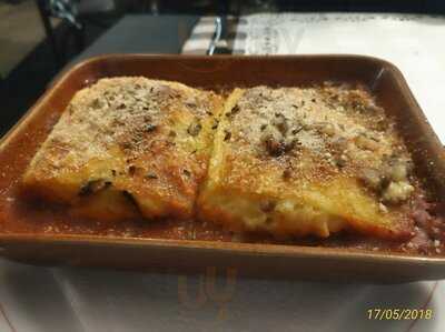 Minos Pizza Restaurant