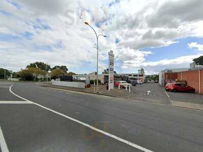 Minos Pizza Restaurant