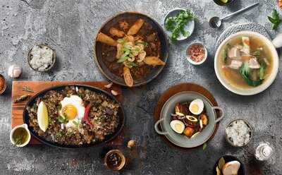 Chillax Cafe & Filipino Restaurant