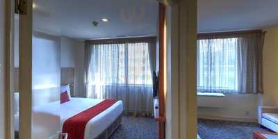 Bureau Bar And Kitchen