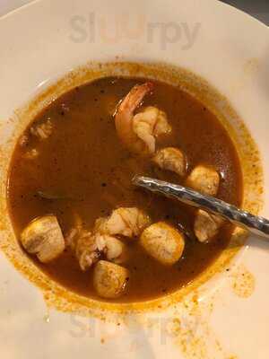 Angel Thai Restaurant & Bar