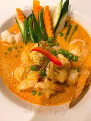 Angel Thai Restaurant & Bar