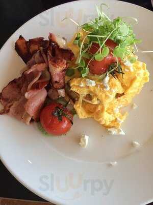 Occam Day Cafe & Bar