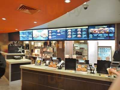 Carl's Jr. Queen Street