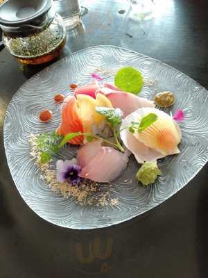 Kazaguruma Japanese Dining