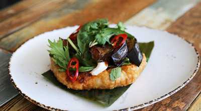 Izzy Restaurant And Bar