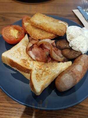 Cafe Edge & Artisan Bakery