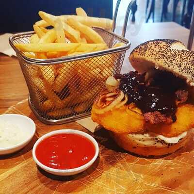 Cafe Edge & Artisan Bakery