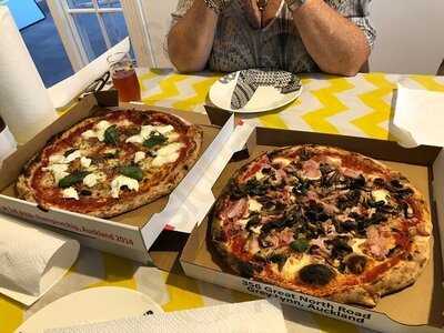 Pizzeria Rosso Pomodoro