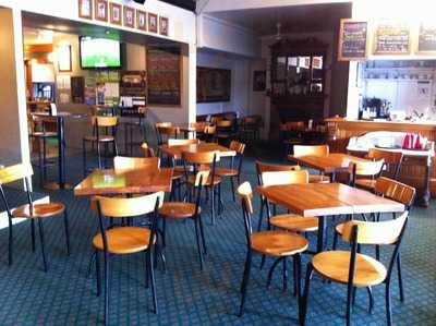 Harlequin Bar And Restaurant