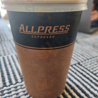 Browns Eatery And Store