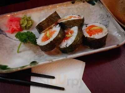 Tomo Japanese Restaurant & Yakitori Bar