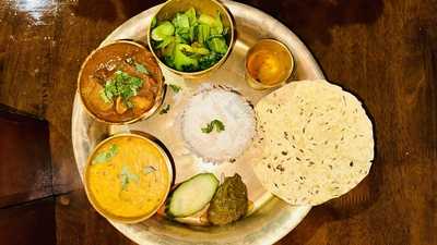 Everest Nepalese & Indian Restaurant