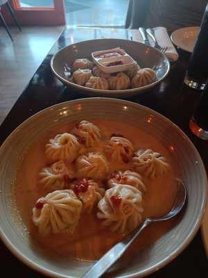 Everest Nepalese & Indian Restaurant