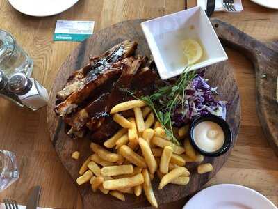 Garrison Public House