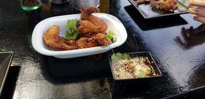 Farang Cafe & Bistro