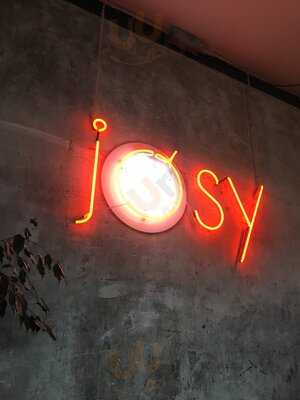 Josy Cafe