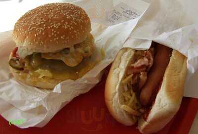 Ollies Ice Cream Parlour