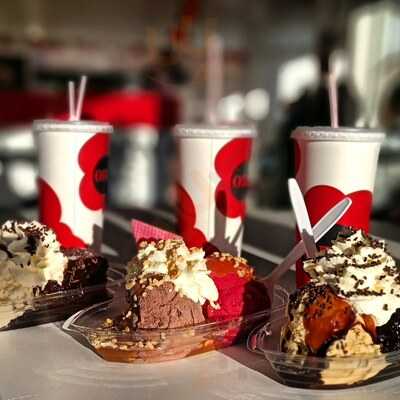 Ollies Ice Cream Parlour