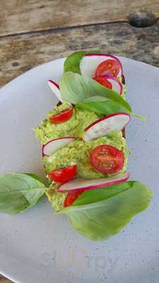 Bach'n Cafe And Restaurant