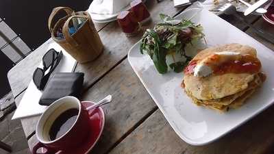 Bach'n Cafe And Restaurant