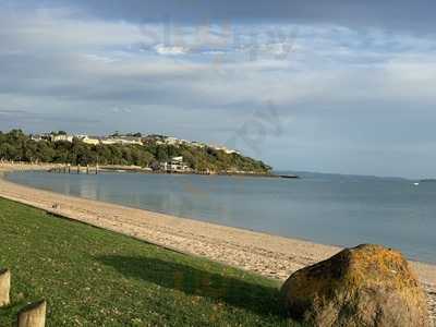 Bach'n Cafe And Restaurant