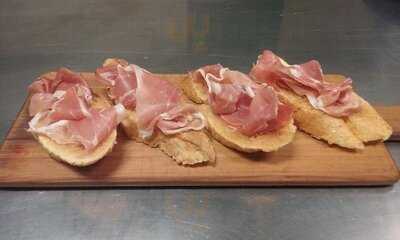 Sally O'rourke's Irish Bar And Restaurant