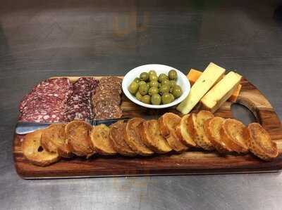 Sally O'rourke's Irish Bar And Restaurant