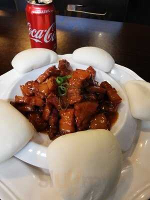 Yummy Dumpling House