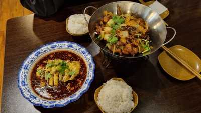 Yummy Dumpling House