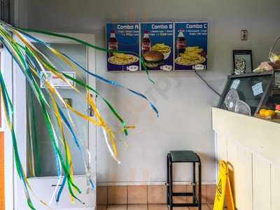 Mobil Corner Takeaway