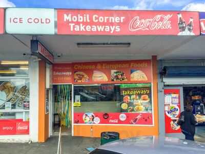 Mobil Corner Takeaway