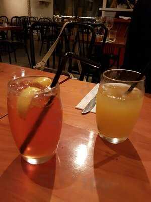 Chin Wags Restaurant & Bar