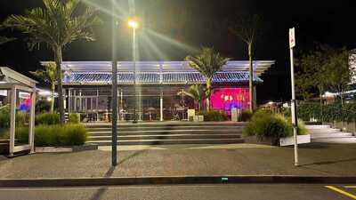 Charlie & George Cafe